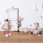 French Porcelain Tea Set for 4